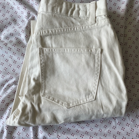 ASOS never worn white mom jeans - Picture 4 of 4